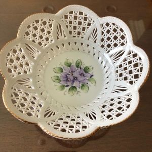 Vintage Transipor Klausenburg Hand Made Lace Woven Porcelain Hand Painted Bowl